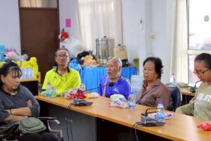 LINE_ALBUM_10269_260210_8