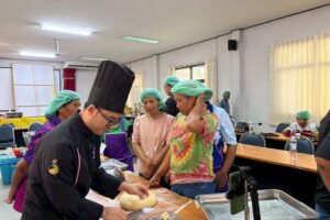 LINE_ALBUM_1569_260501_10