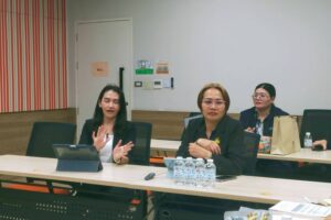 LINE_ALBUM_191268_251222_3