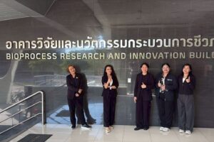 LINE_ALBUM_191268_251222_6