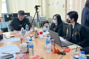 LINE_ALBUM_271168_251127_2