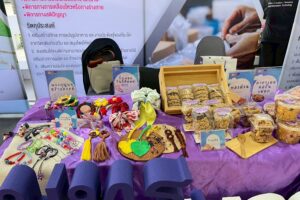 LINE_ALBUM_30169_260203_1