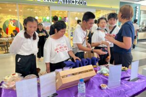 LINE_ALBUM_30169_260203_10