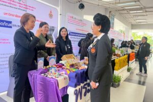 LINE_ALBUM_30169_260203_4