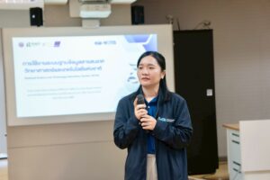 LINE_ALBUM_31268_251204_4