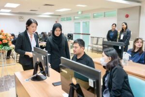 LINE_ALBUM_31268_251204_5