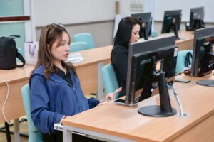 LINE_ALBUM_31268_251204_7