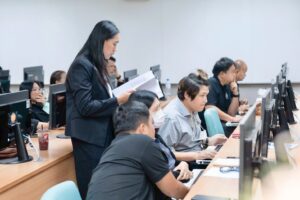 LINE_ALBUM_31268_251204_9