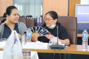 LINE_ALBUM_41268_251204_12