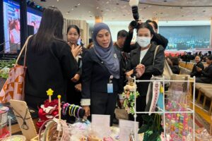 LINE_ALBUM_4869_260811_4