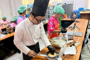 LINE_ALBUM_ทองม้วน_260410_9